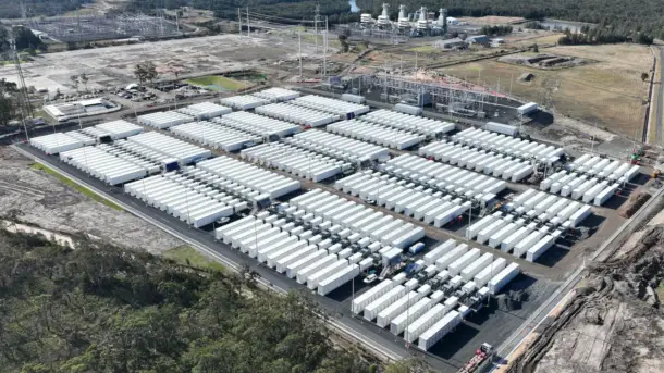 In Australien geht der derzeit wohl größte Batteriespeicher in Betrieb